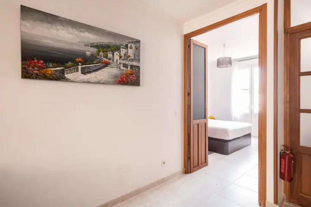 Room With Private Bathroom And Balcony Nearby The Mercado Central, Center And Beach Alicante Dış mekan fotoğraf