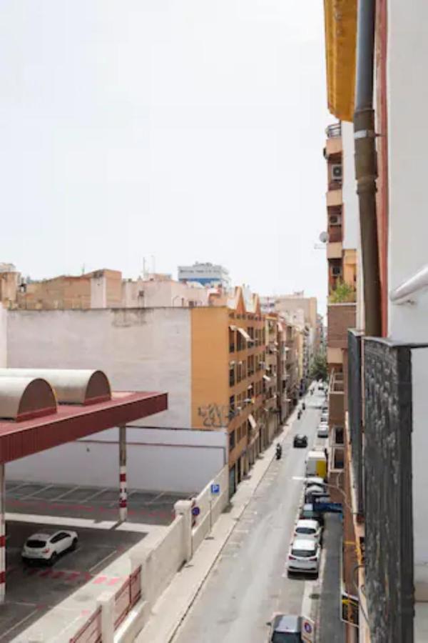 Room With Private Bathroom And Balcony Nearby The Mercado Central, Center And Beach Alicante Dış mekan fotoğraf