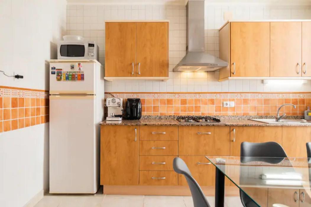 Room With Private Bathroom And Balcony Nearby The Mercado Central, Center And Beach Alicante Dış mekan fotoğraf